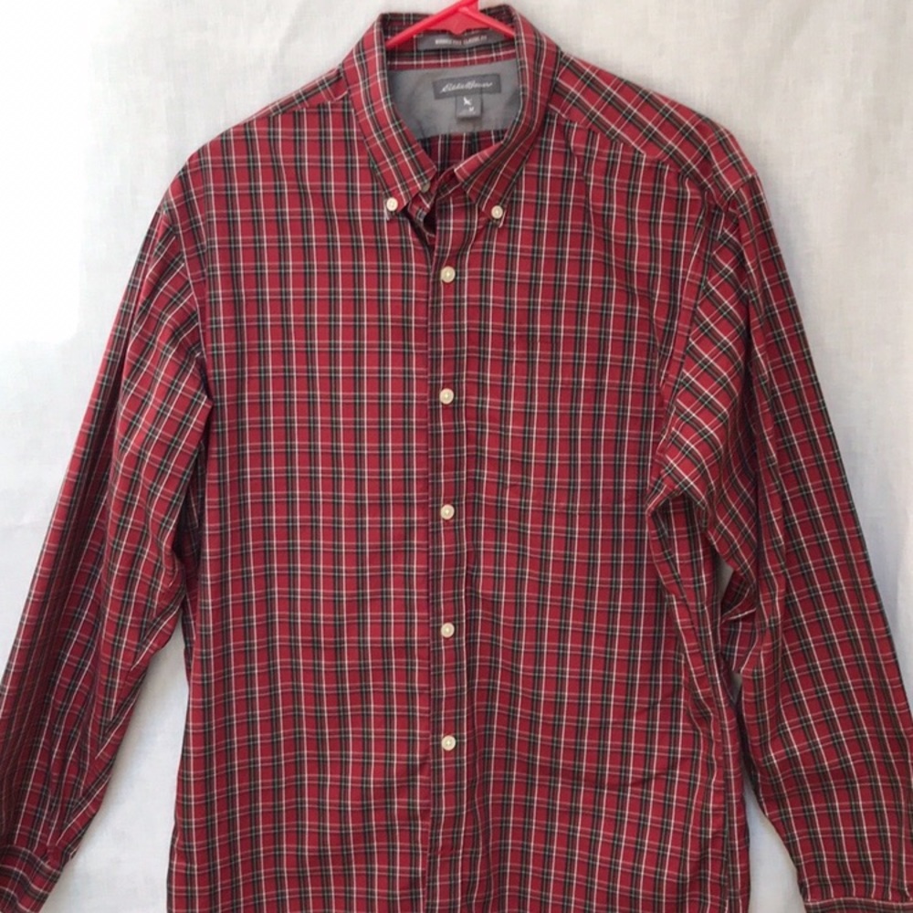 Eddie Bauer Men Red Plaid Wrinkle Free Button Down